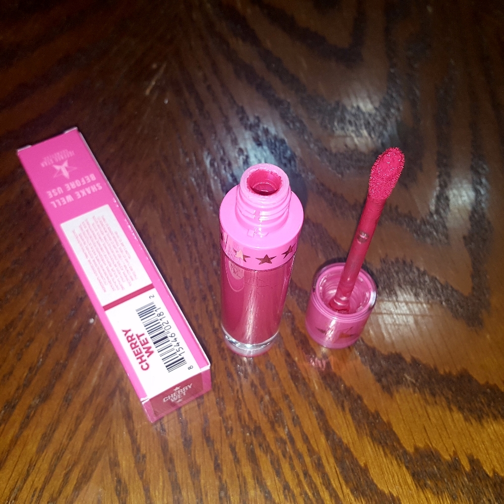 SOLD - Jeffree Star VLL Cherry Wet